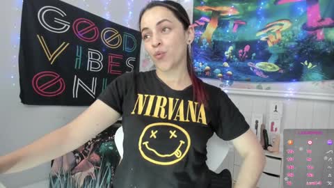 Snapshot of azucenaxxxgp chatting on 12-13-24, 10:13 Azucena R online show from 12-13-24, 10:13