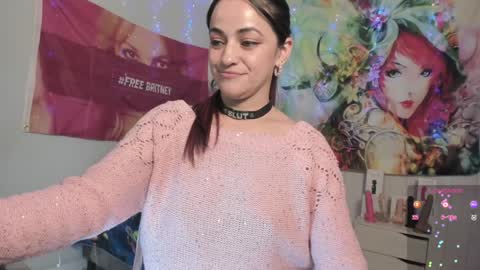 Snapshot of azucenaxxxgp chatting on 12-17-24, 06:31 Azucena R online show from 12-17-24, 06:31