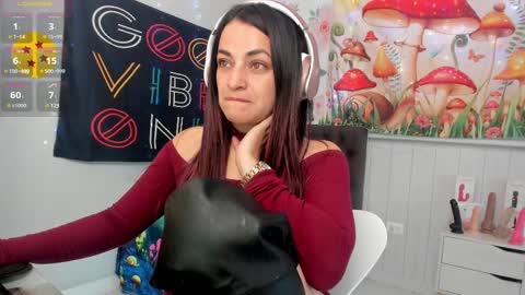 Snapshot of azucenaxxxgp chatting on 03-11-25, 07:14 Azucena R online show from 03-11-25, 07:14
