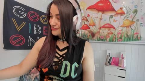 Snapshot of azucenaxxxgp chatting on 09-12-25, 03:45 Azucena R online show from 09-12-25, 03:45