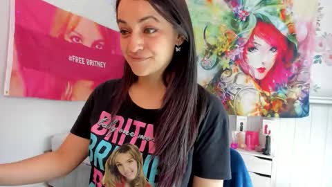 Azucena R online show from 11-10-25, 03:11