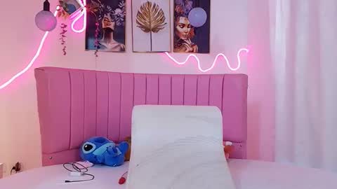 PRINCESS AZUL. online show from 05-13-26, 10:38