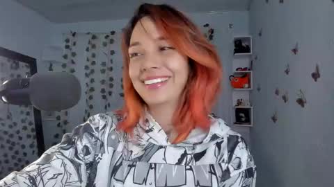 azumi saan online show from 10-12-25, 01:59