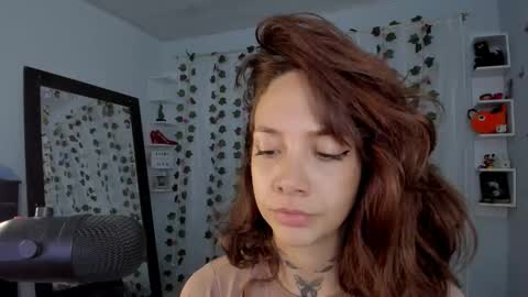 azumi saan online show from 12-23-25, 02:09