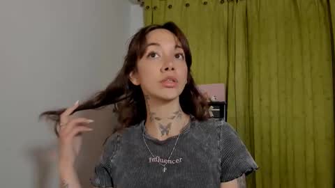 Snapshot of azumi_saan chatting on 02-13-26, 03:02 azumi saan online show from 02-13-26, 03:02