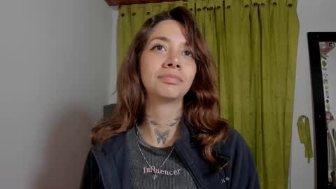 Snapshot of azumi_saan chatting on 03-25-26, 01:11 azumi saan online show from 03-25-26, 01:11