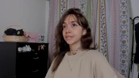 azumi saan online show from 05-15-26, 02:40
