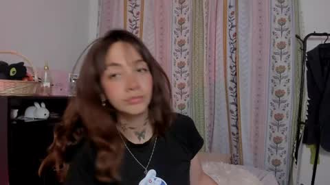azumi saan online show from 05-27-26, 02:19