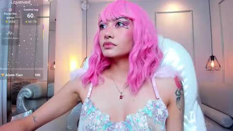 Snapshot of azurakindong chatting on 10-31-25, 08:10 Azura online show from 10-31-25, 08:10