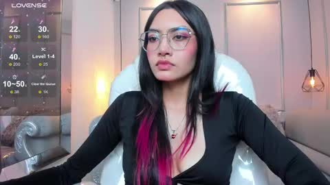 Snapshot of azurakindong chatting on 11-10-25, 07:24 Azura online show from 11-10-25, 07:24