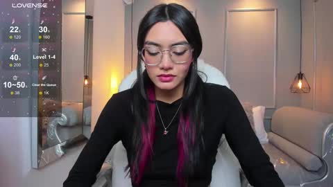 Snapshot of azurakindong chatting on 12-02-25, 07:09 Azura online show from 12-02-25, 07:09