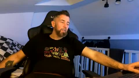 Snapshot of b4dafall44 chatting on 12-25-24, 11:31 b4dafall44 online show from 12-25-24, 11:31