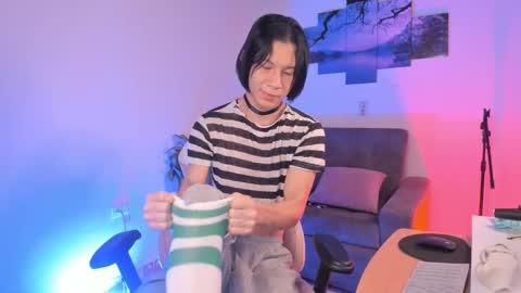 Snapshot of baaby_boyy chatting on 02-26-25, 07:42 odeley online show from 02-26-25, 07:42