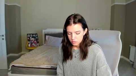 Monica online show from 10-01-25, 01:00