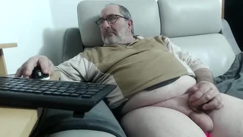 Snapshot of babacool96 chatting on 12-28-24, 12:26 babacool 96 online show from 12-28-24, 12:26