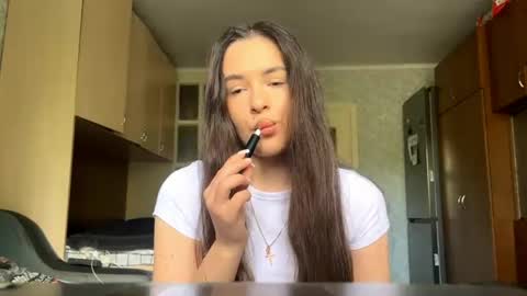 Caroline online show from 05-18-26, 09:37