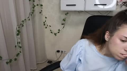 Anya online show from 05-25-26, 07:31