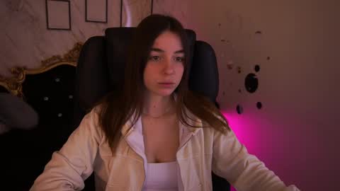 Snapshot of babe_dollie chatting on 05-02-26, 06:40 Babe online show from 05-02-26, 06:40