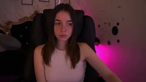 Snapshot of babe_dollie chatting on 05-07-26, 07:25 Babe online show from 05-07-26, 07:25