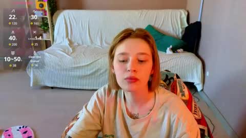 Snapshot of babees_eva chatting on 05-24-26, 04:06 Sweety Eva online show from 05-24-26, 04:06