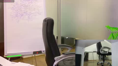 Olivia and Lexi online show from 02-28-25, 08:20