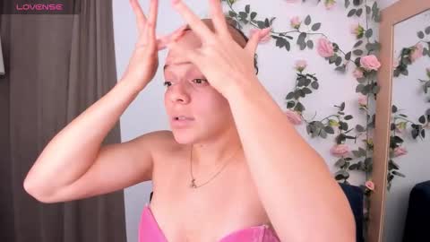 Snapshot of baby_ashly chatting on 09-15-25, 01:38 baby ashly online show from 09-15-25, 01:38