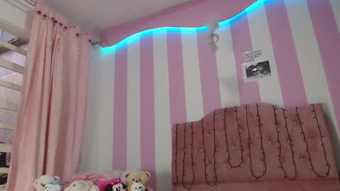 Snapshot of baby_candy22 chatting on 12-20-25, 11:06 zaleya online show from 12-20-25, 11:06