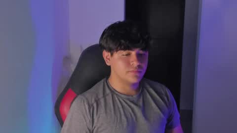 Snapshot of baby_cortesxxx chatting on 06-08-26, 01:28 David Cortes online show from 06-08-26, 01:28