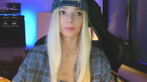 baby gopn1k online show from 01-14-25, 05:08