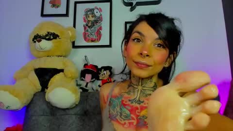 BomBom online show from 03-25-26, 02:45