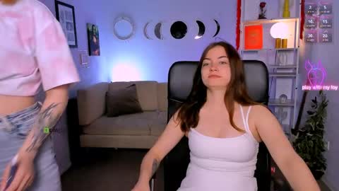 Snapshot of baby_hotte chatting on 05-21-26, 05:47 baby online show from 05-21-26, 05:47