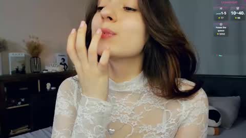 Emily online show from 09-30-25, 07:24