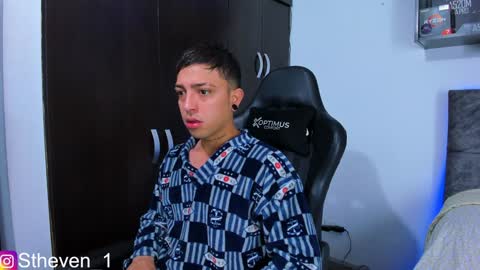 Junior       Independent Model online show from 12-11-24, 10:14