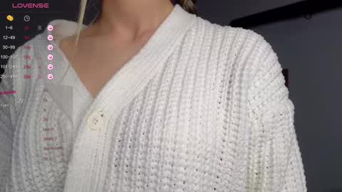 Snapshot of baby_ruth chatting on 09-21-25, 07:48 Ruth online show from 09-21-25, 07:48