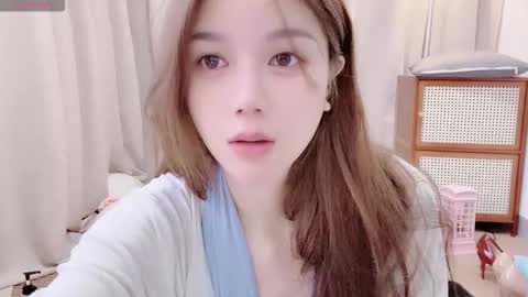 Snapshot of baby_su chatting on 11-18-25, 07:57 SuSu online show from 11-18-25, 07:57