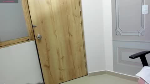 Karla  online show from 03-07-25, 10:24