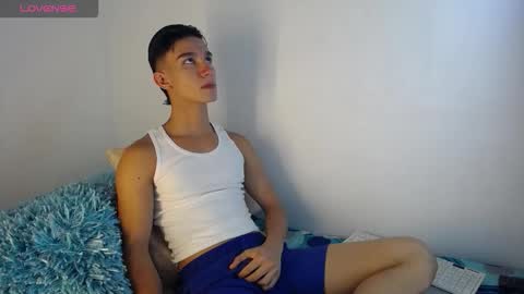 Snapshot of babyandy_x chatting on 10-09-25, 12:30 babyandy_x online show from 10-09-25, 12:30