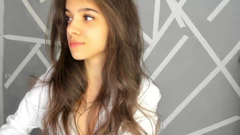 Aylin  online show from 01-03-25, 07:49