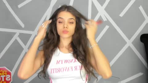 Aylin  online show from 01-09-25, 05:23