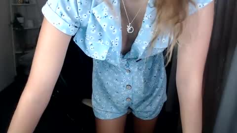 babycaprice online show from 07-27-26, 08:10