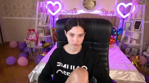 Sasha online show from 02-08-25, 05:51