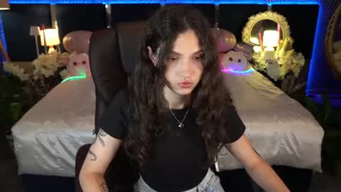 Sasha online show from 06-24-26, 06:51