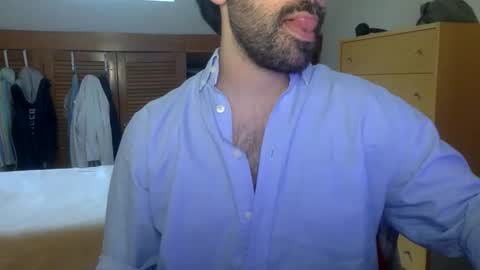 Tom A.    online show from 05-24-26, 03:17