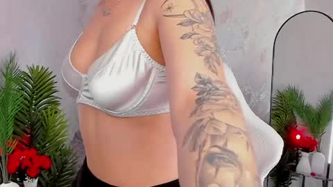 Sophia online show from 04-14-26, 03:12