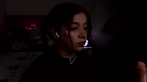kathisaenz  online show from 06-17-26, 09:23