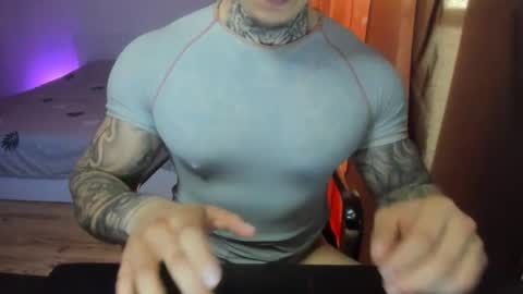 Snapshot of babylewisss chatting on 05-08-26, 02:55 Amil online show from 05-08-26, 02:55