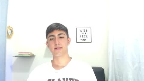 Snapshot of babymaik chatting on 12-20-24, 08:23 babymaik online show from 12-20-24, 08:23
