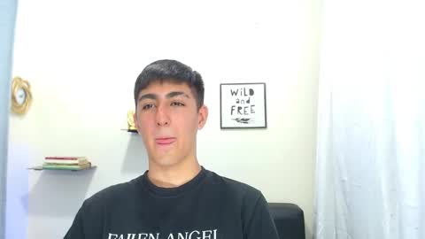 Snapshot of babymaik chatting on 12-21-24, 08:10 babymaik online show from 12-21-24, 08:10