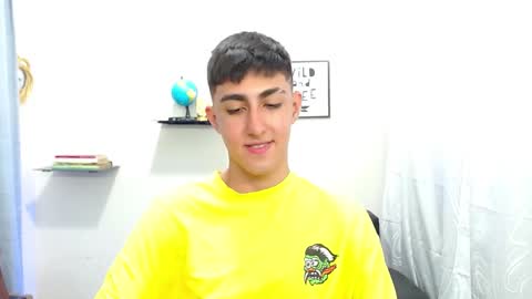 Snapshot of babymaik chatting on 12-23-24, 08:25 babymaik online show from 12-23-24, 08:25
