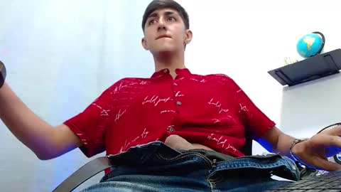 Snapshot of babymaik chatting on 02-15-25, 09:37 babymaik online show from 02-15-25, 09:37